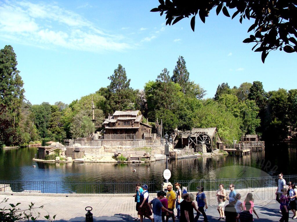 Pirate’s Lair - Tom Sawyer Island - Disneyland Park