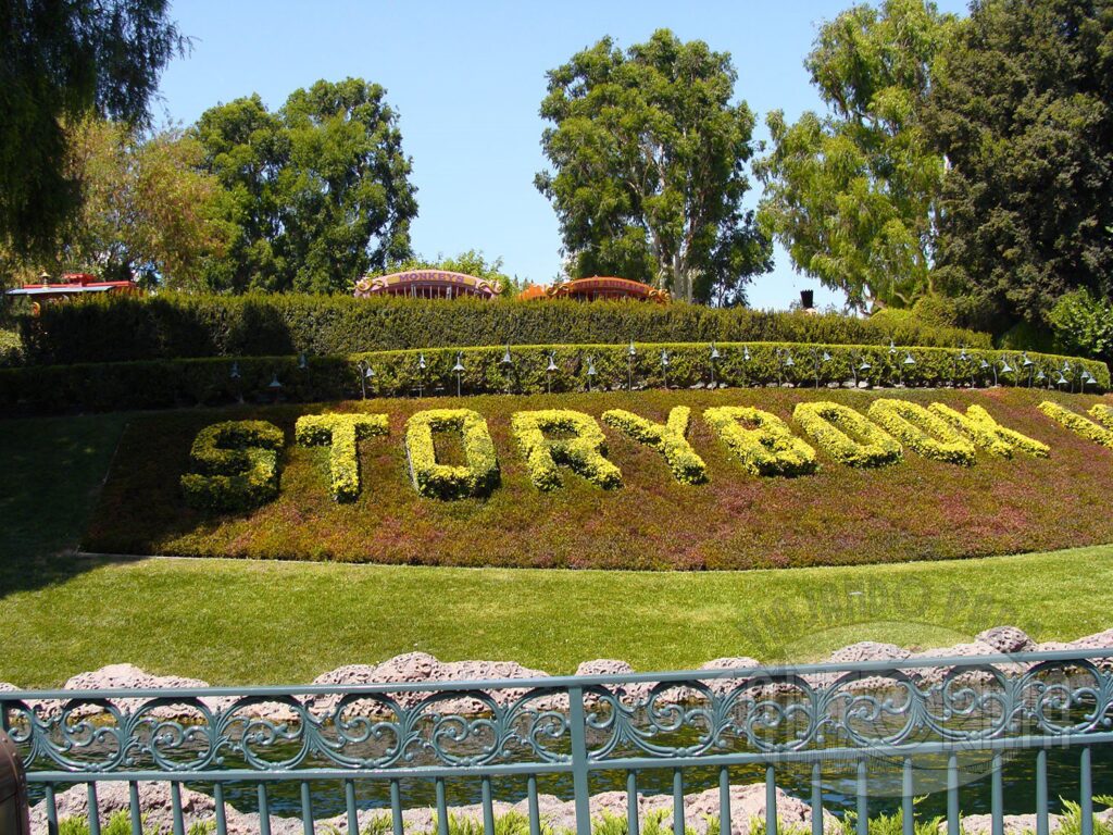 disneyland storybooklandcanalboats photo 01
