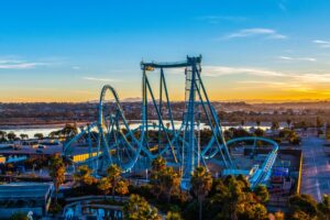 SeaWorld San Diego define data de abertura da nova montanha-russa Emperor