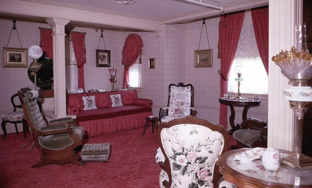 walt’s private apartment above the fire station on main street