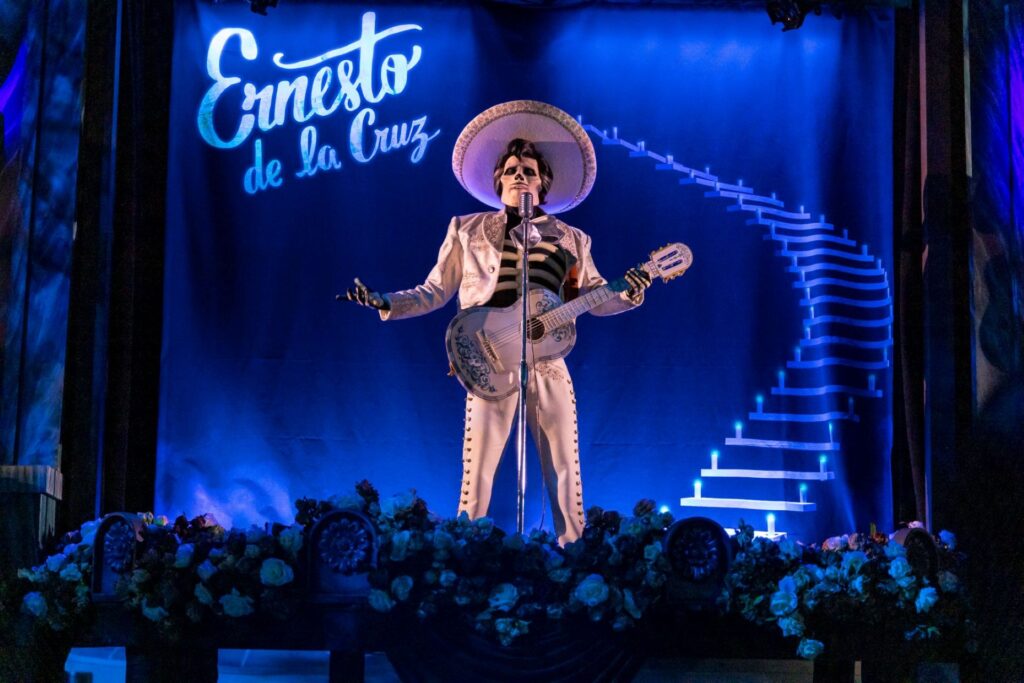 imgi 66 ernesto de la cruz at oogie boogie bash