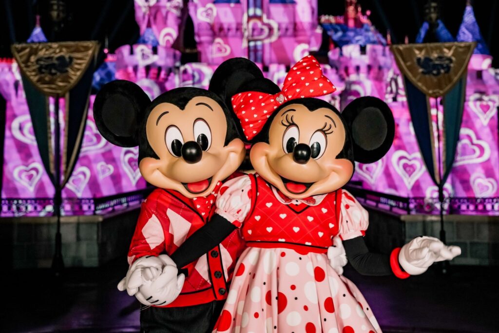imgi 100 sweethearts nite at disneyland after dark