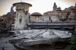 Star Wars: Galaxy’s Edge amplia experiência imersiva no Disneyland com nova linha do tempo a partir de abril de 2026