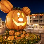 Disneyland anuncia Halloween 2026 com Oogie Boogie Bash, Plaza de la Familia e atrações temáticas